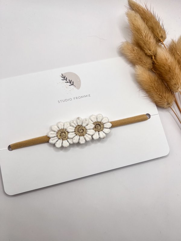 Daisy gold