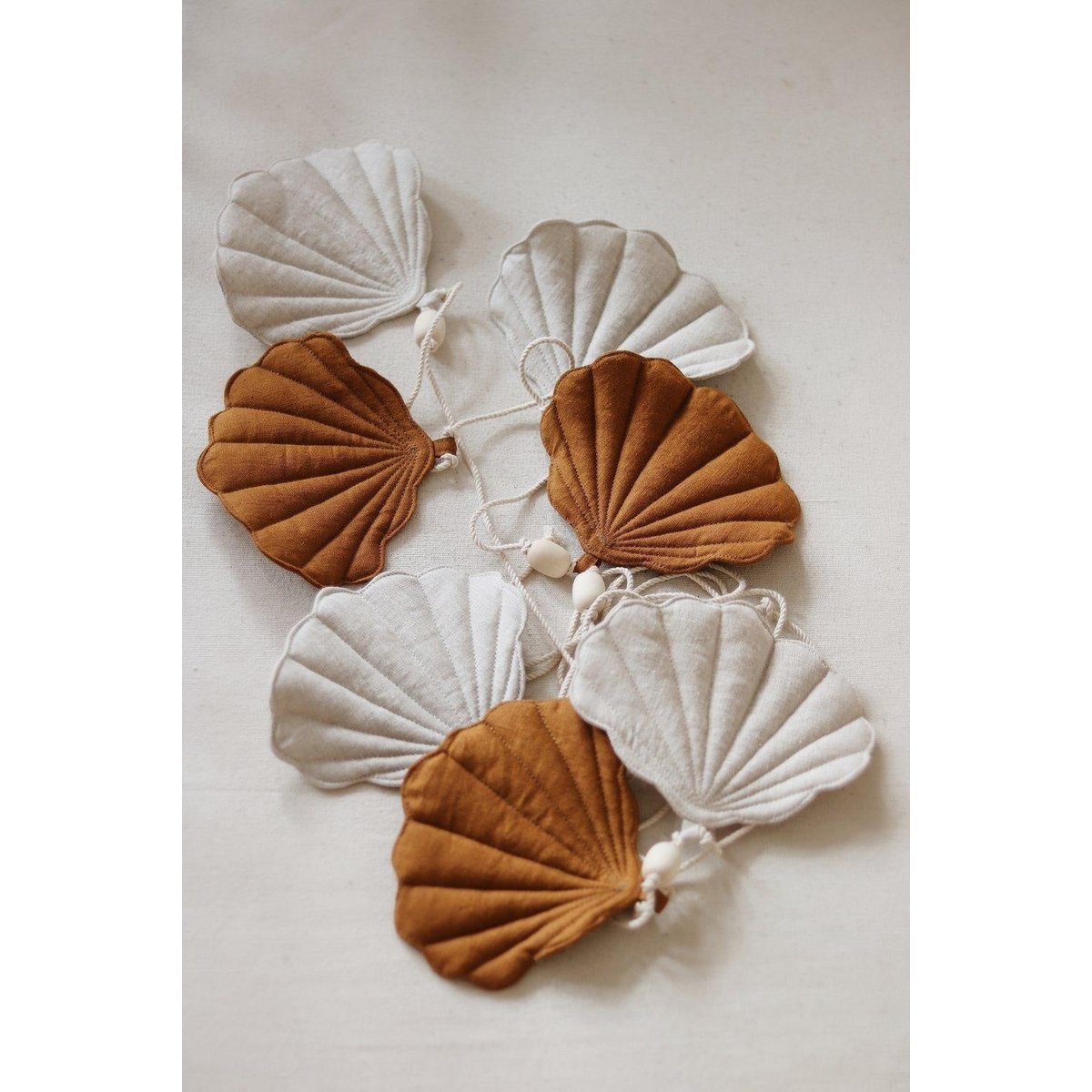 Guirlande de Lin "Caramel" avec Coquillages