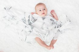 Lulujo svøb bambus 120x120 - Marmor