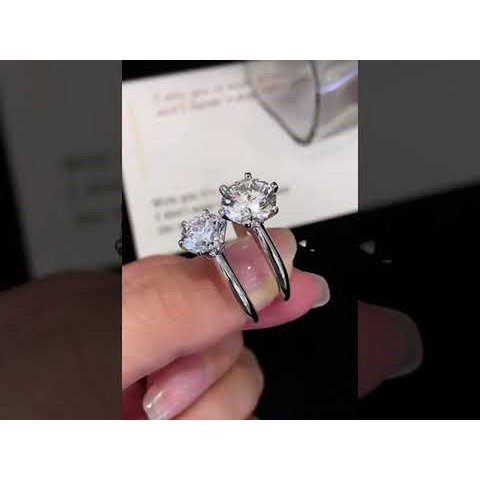 Anello solitario in moissanite a 6 artigli senza tempo