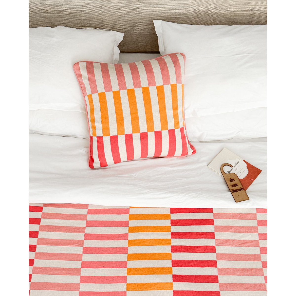 MOJO CIGHOW ROVER ROSA, morbido cotone a maglia jacquard.