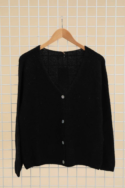 Gilet cardigan col V RÉF. 1026