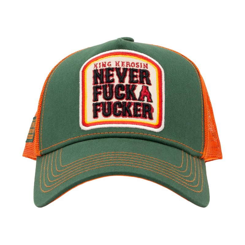 Trucker Cap 'Never Fuck A Fucker' in Grün
