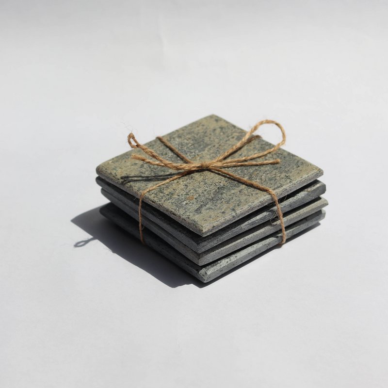 Untersetzer | Gemeißelter Schiefer 4er-Set | 10x10cm