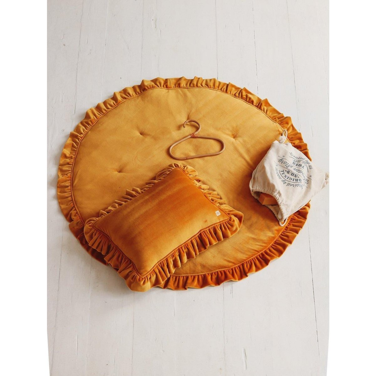 Mata Soft Velvet z Falbanką „Musztarda”