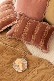 Kussenhoes | Heather Rhubarb Cross Stitch langwerpige kussenhoes van Sanctuary Living