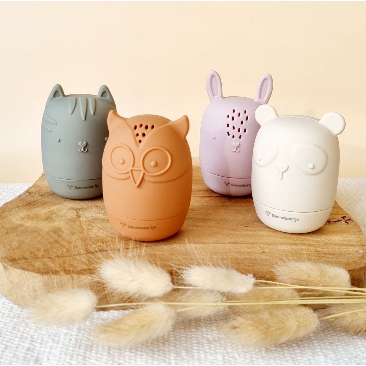 Set of 4 silicone bath toys Earth tones