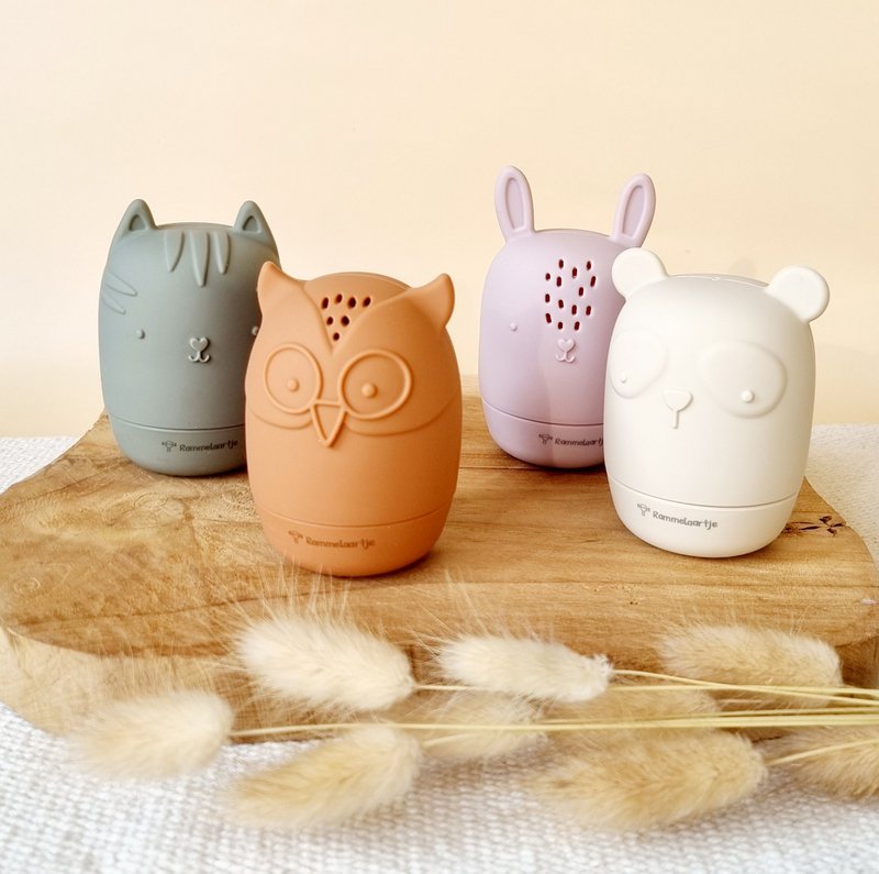 Set of 4 silicone bath toys Earth tones