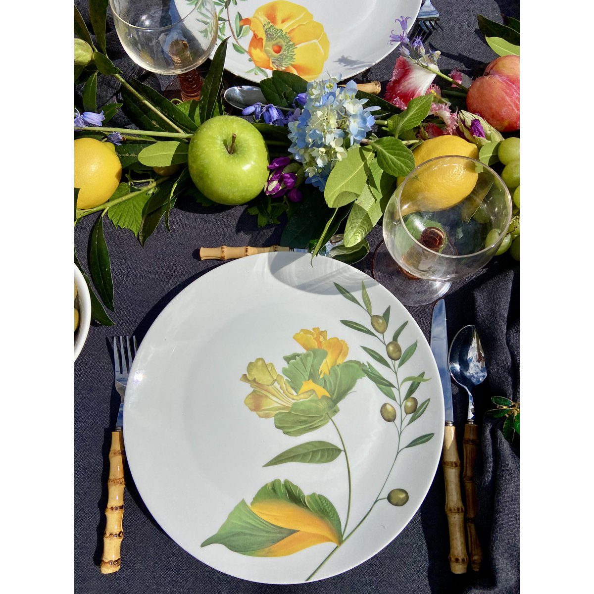 Botanical Wonders - Set of 4 dinner plates