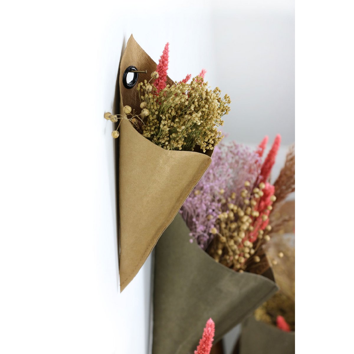 SIZO Washable Paper Bag Triangle Black