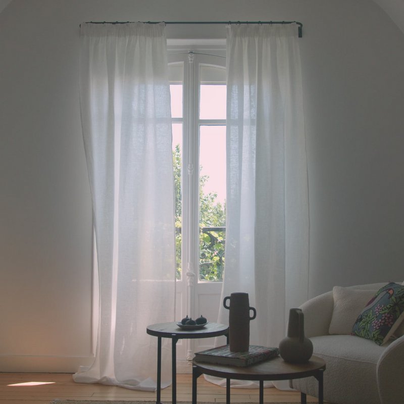 CARLINA pure white gathered curtain