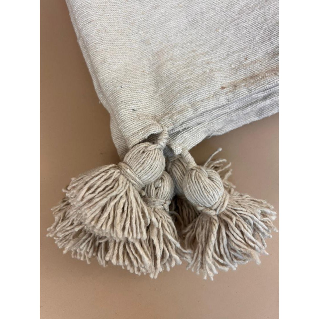 POMPON PLAID MEDIUM