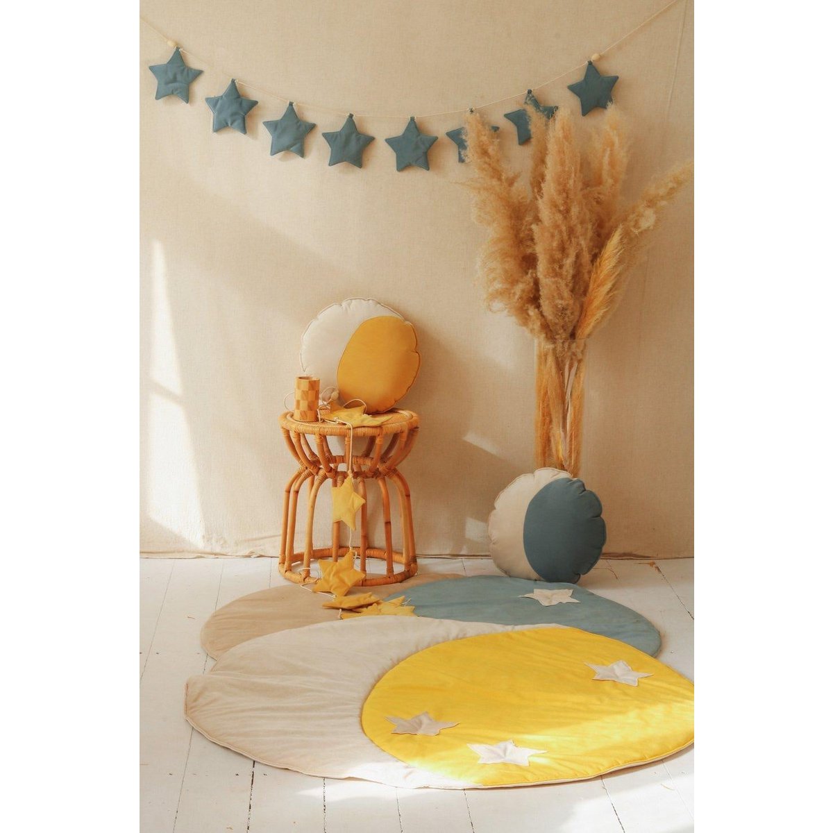 Guirlande de velours "Grey Mint Dust" avec des étoiles