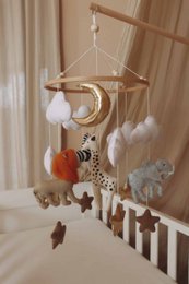 Håndlavet Safari Muziekmobiel - Boxmobiel - babymobil - mobil wickeltisch