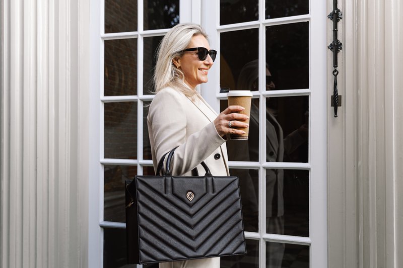 Business Bag Muse Corn Leather Black