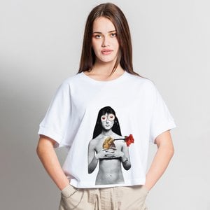 T-Shirt Frau mit Digitaldruck „Woman in Love“