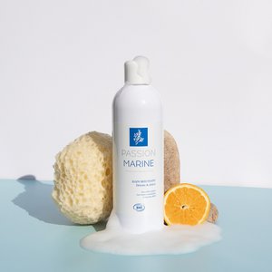 ENTSPANNUNGS- UND GENUSS-SCHAUMBAD MIT MARINE WIRKSTOFFEN UND ÄTHERISCHEM ZITRUSÖL 500ML