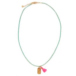 Ketting gypsy amulet in the ground