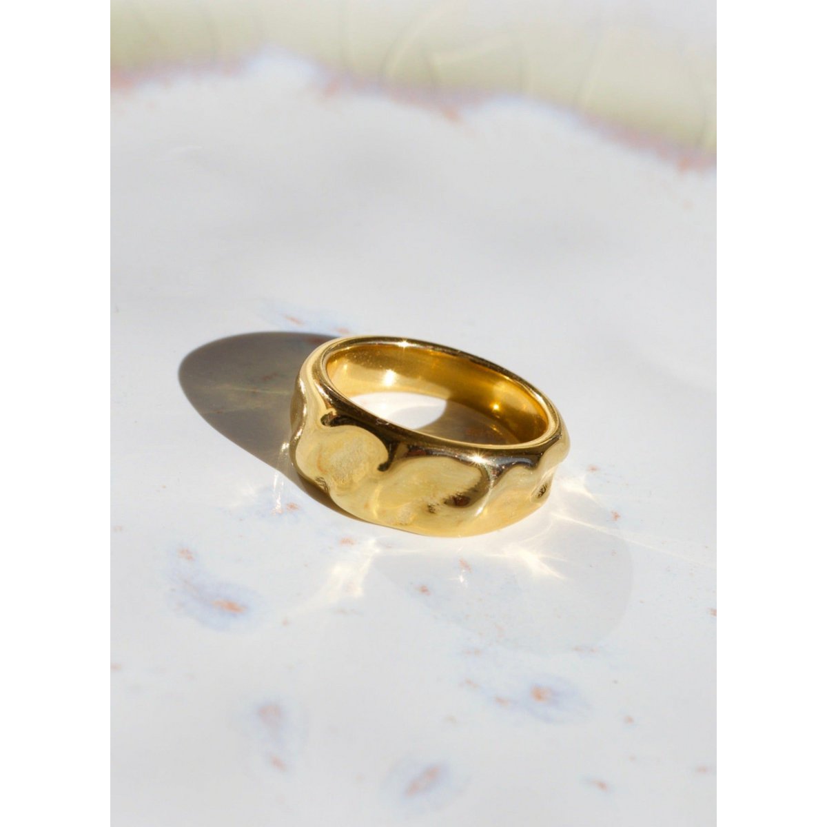 Gehämmertes Goldband