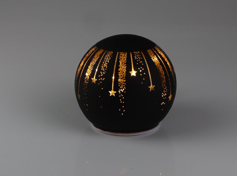 LED Kugel schwarz Sternenregen  Glas 12*12 VE:4