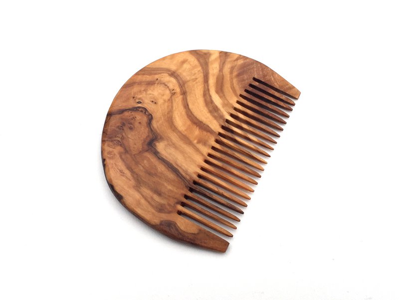 Comb Rounded in olive wood