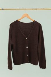 Gilet cardigan col V RÉF. 1026