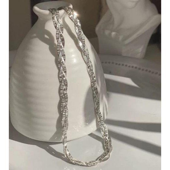 Geflochtene Fischgrätenkette aus Sterlingsilber
