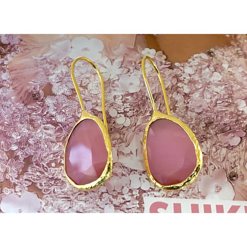 Earrings cateye stone pink