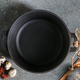 Cast iron frying pan - 2 liters - Suitable for induction - Glass lid - Casting pan cast iron - Pans - saucepan - Pan set - Gift - PFAS Free - Matt Black