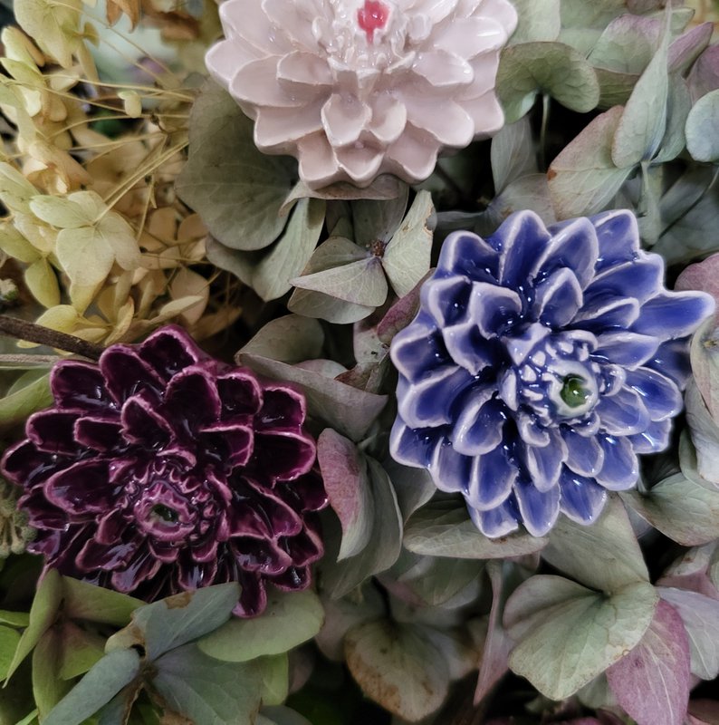 Dahlia Light blue