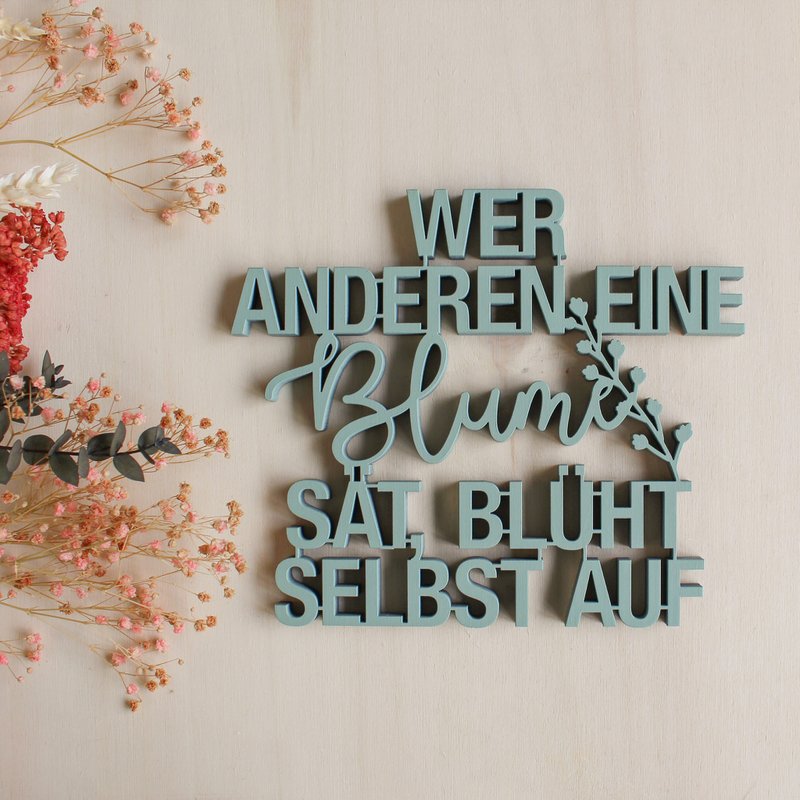 Wie een bloem aan anderen zaait, bloeit zelf - Gr. M.