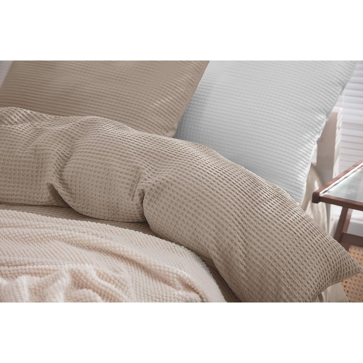 Bed linen with waffle structure 3-part: duvet cover 200x200cm + 2x pillow cover 80x80cm
