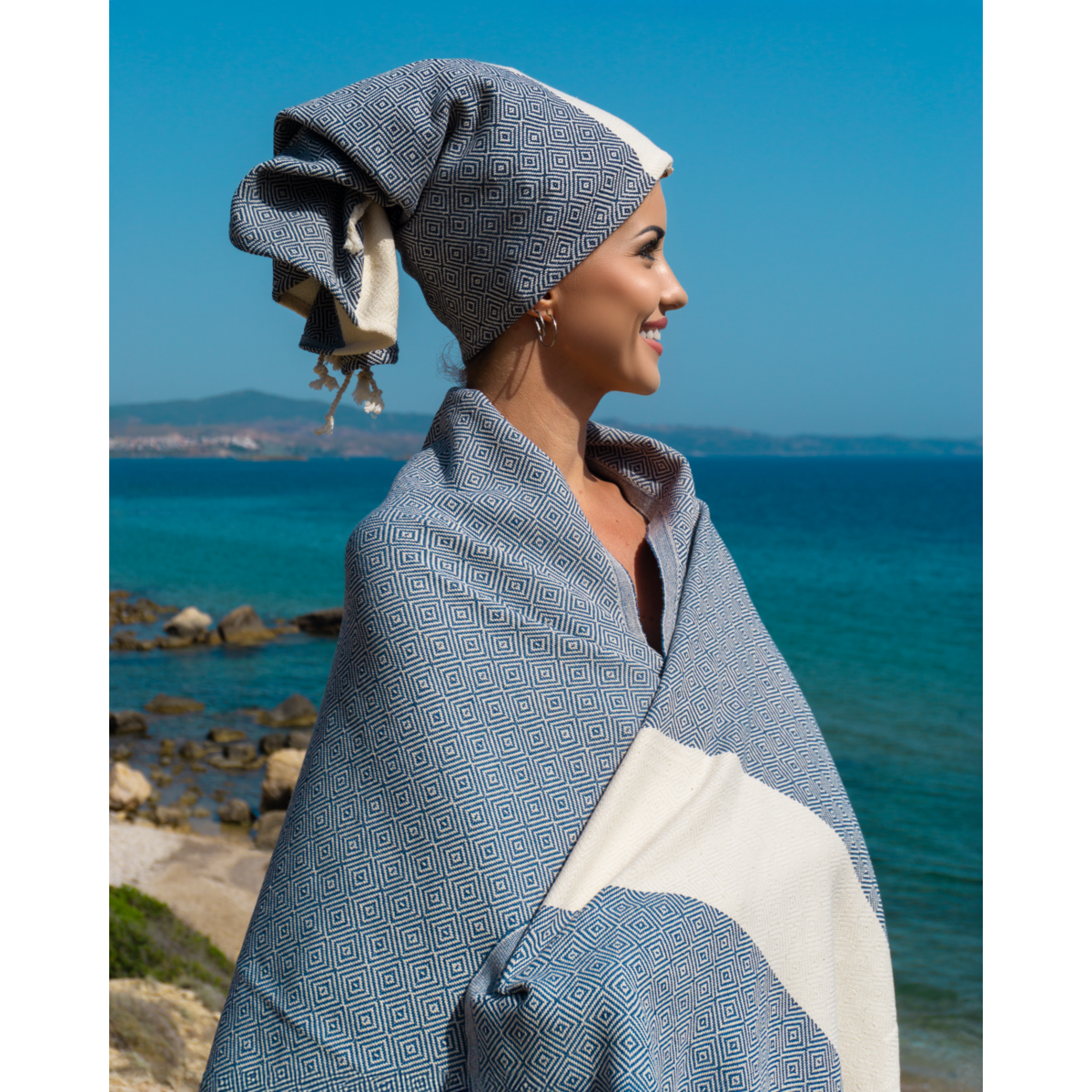 DIAMANT Reise- und Haarhandtuch aus Baumwolle – schnell trocknend – Blau – 90 x 45 cm