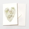 Vouwkaart hart van crèmekleurige bloemen, inclusief envelop