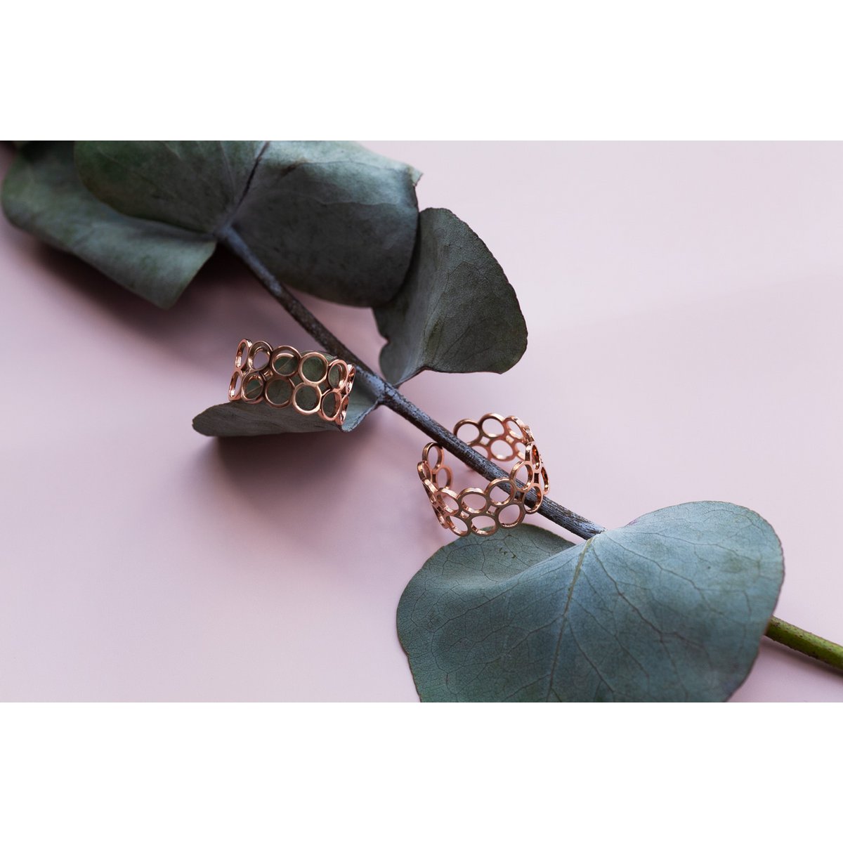 Open stainless steel ring in gold, rose gold & silver • adjustable in size / hypoallergenic / waterproof