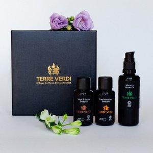 The Face & Body Oil Box – Bio-Körperpflege-Geschenkset