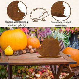 Metalen decoratieve egelfiguren op bodemplaat | Herfstdecoratie roest