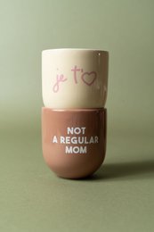 Sisi mug, Not a regular MOM
