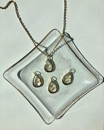 Resin/Stainless Steel Pendant gold/silver with Gypsophila (without necklace)