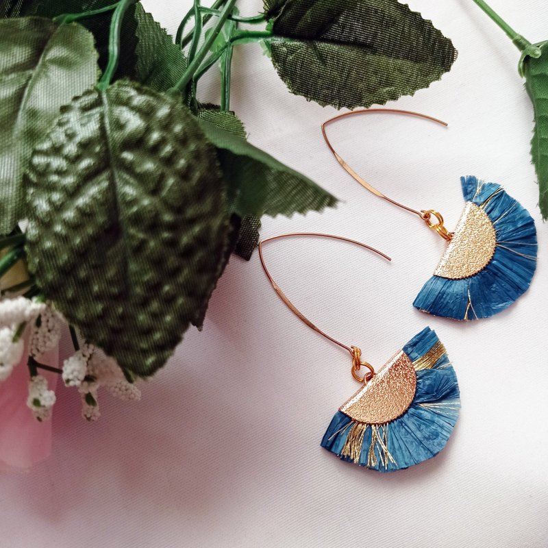 Freedom Fan Necklace