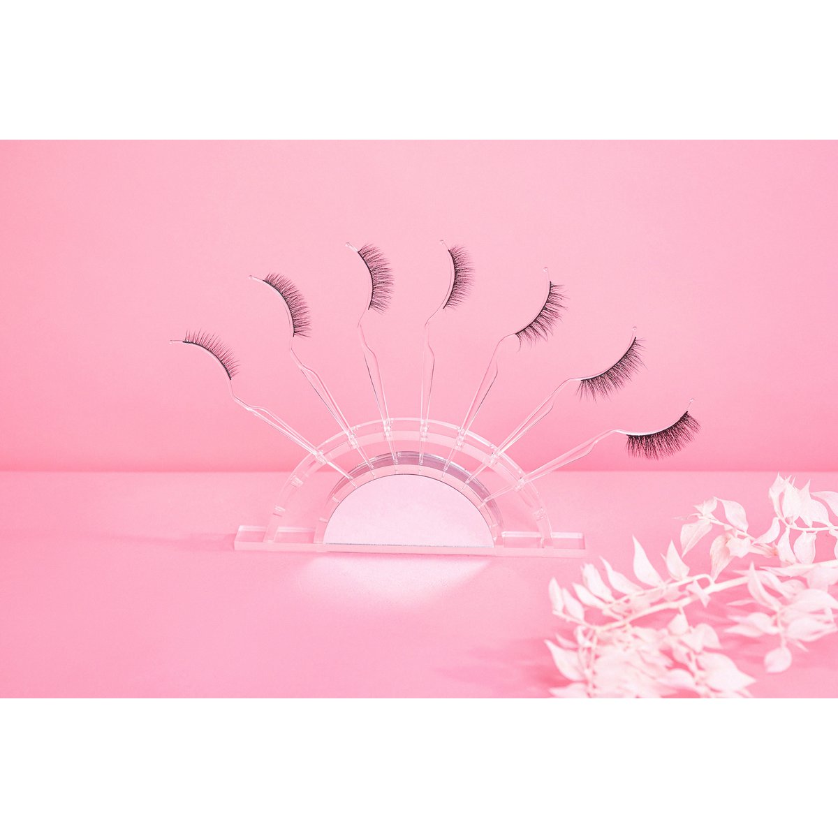 Lovely Lashes Deluxe Kit con delineador de ojos negro