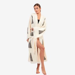 Pyramidenlanger Kimono