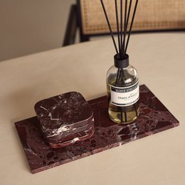 Marmor bordskånere - økologiske - røde - sæt med 4 stykker - 10x10x1cm