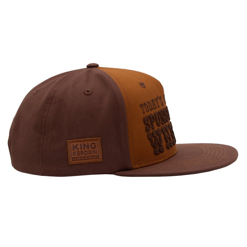 Flat Brim Cap 'Sponsored by Whiskey' in Braun