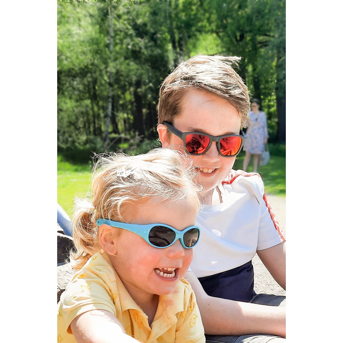 Children's sunglasses Dani 7+ years - size L - Dark gray with black / red revo coating lenses