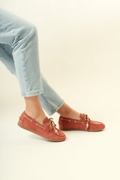 KAI BEADS BRICK ROOD – Bootschoenen met harskralen