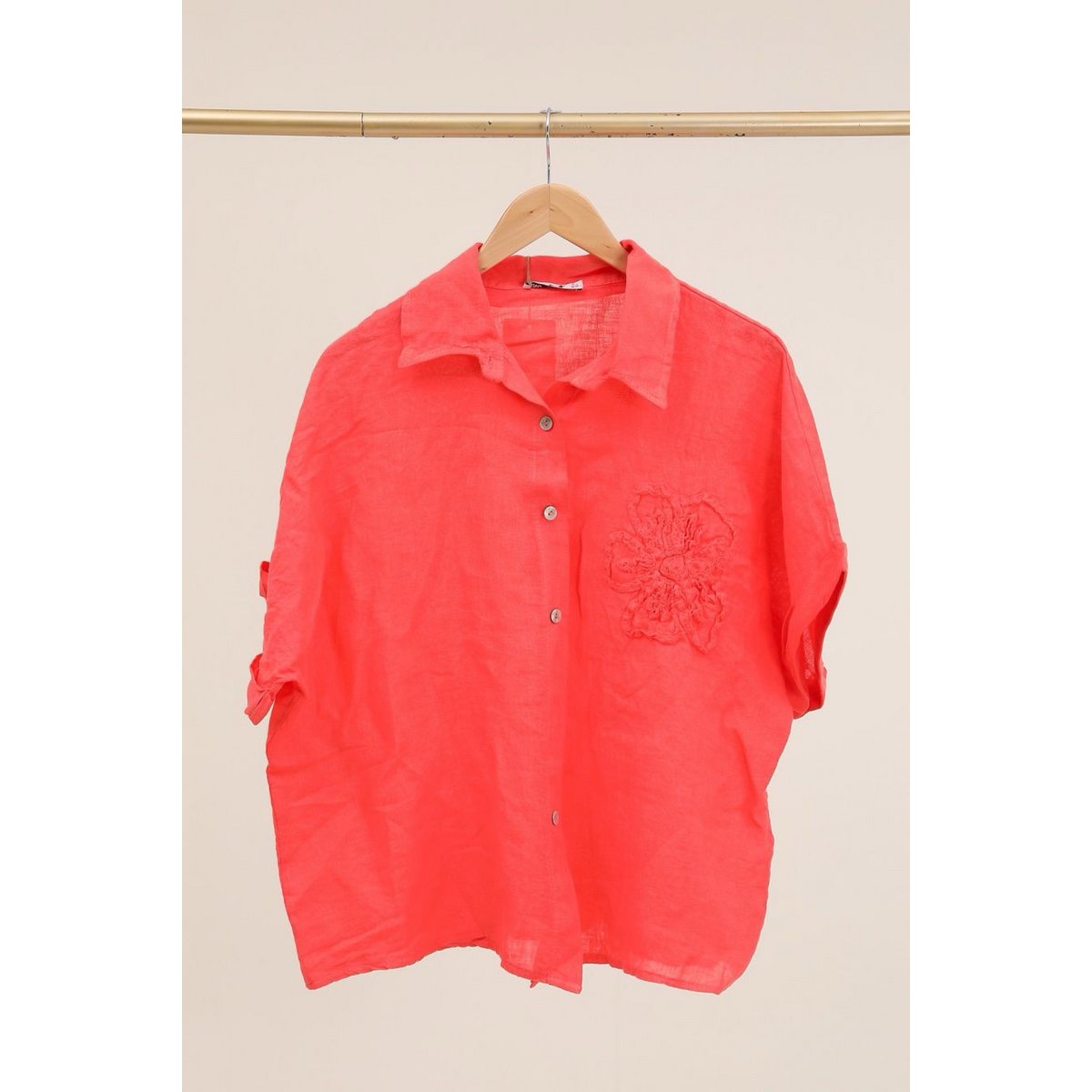 Shirt with a linen flower Ref. 20341