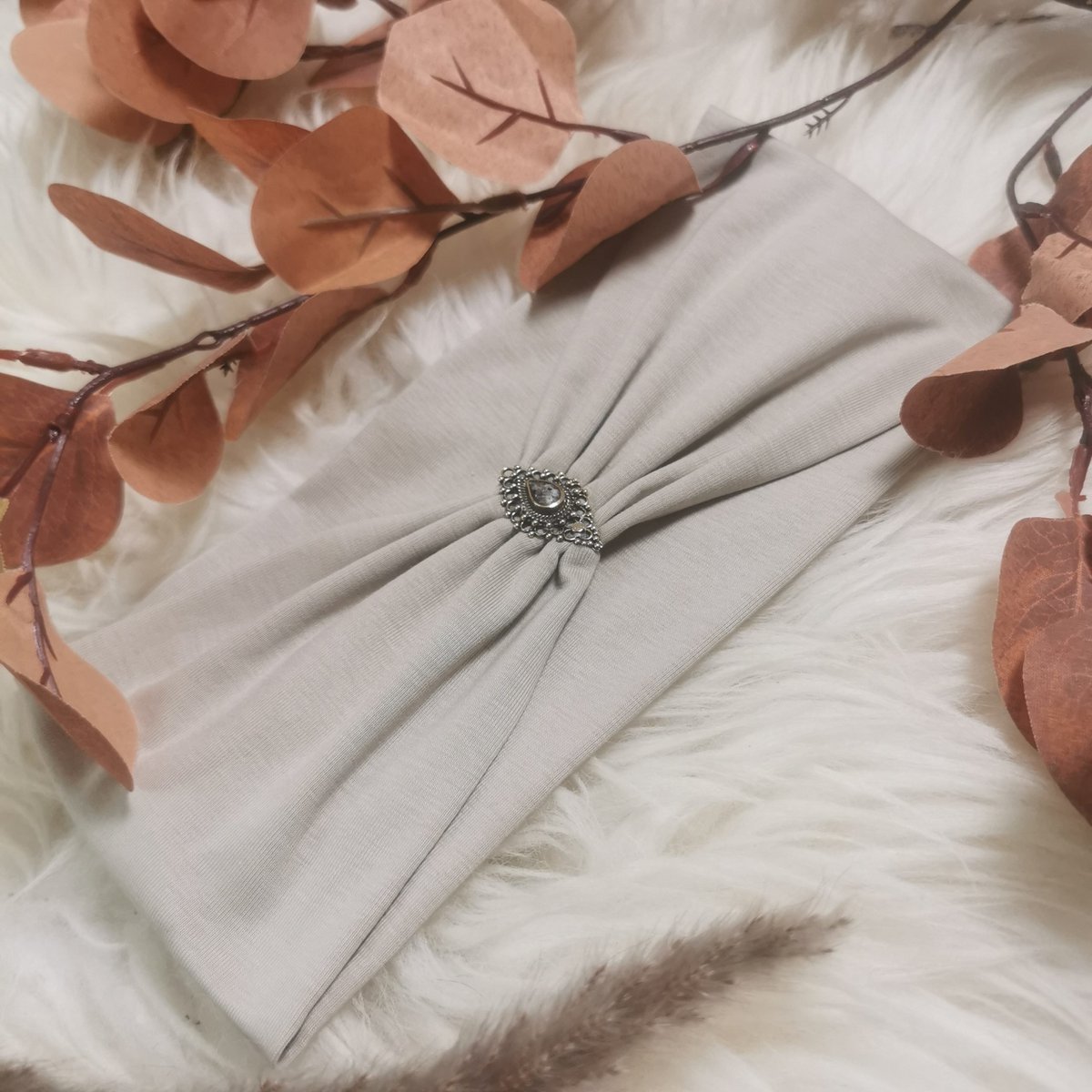 Sara – Lenteliefde in lichtbeige