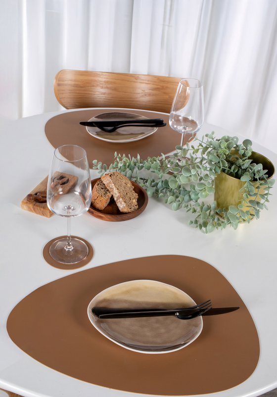 Dækkeserviet TOGO - Vegansk læder - Sten - 42x32 cm