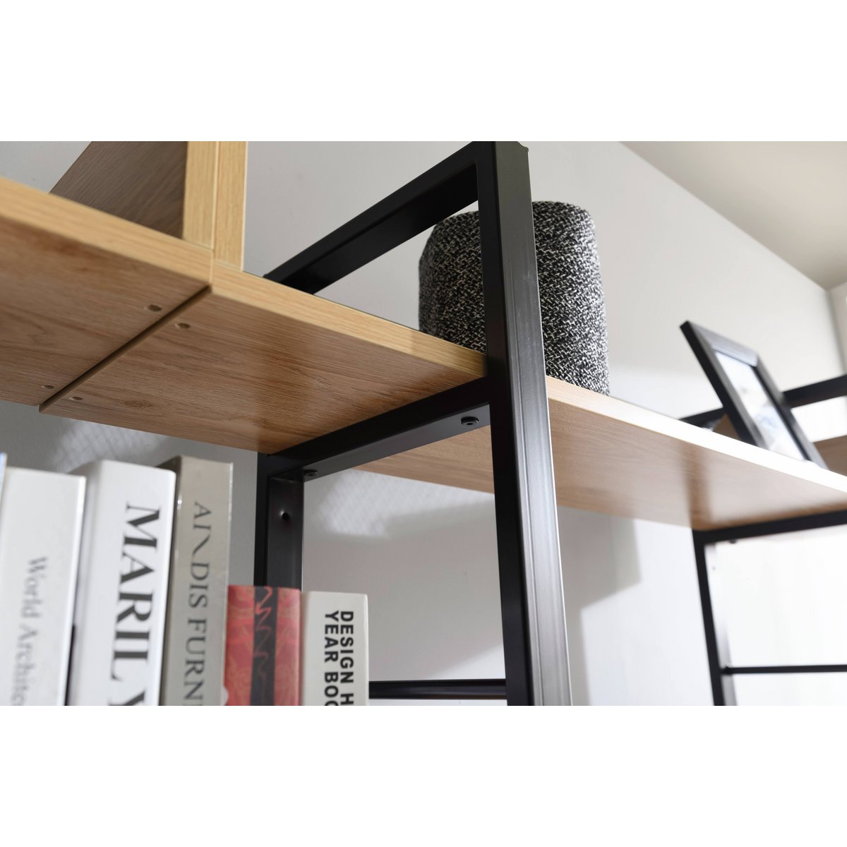 Shelf, 3 open compartments